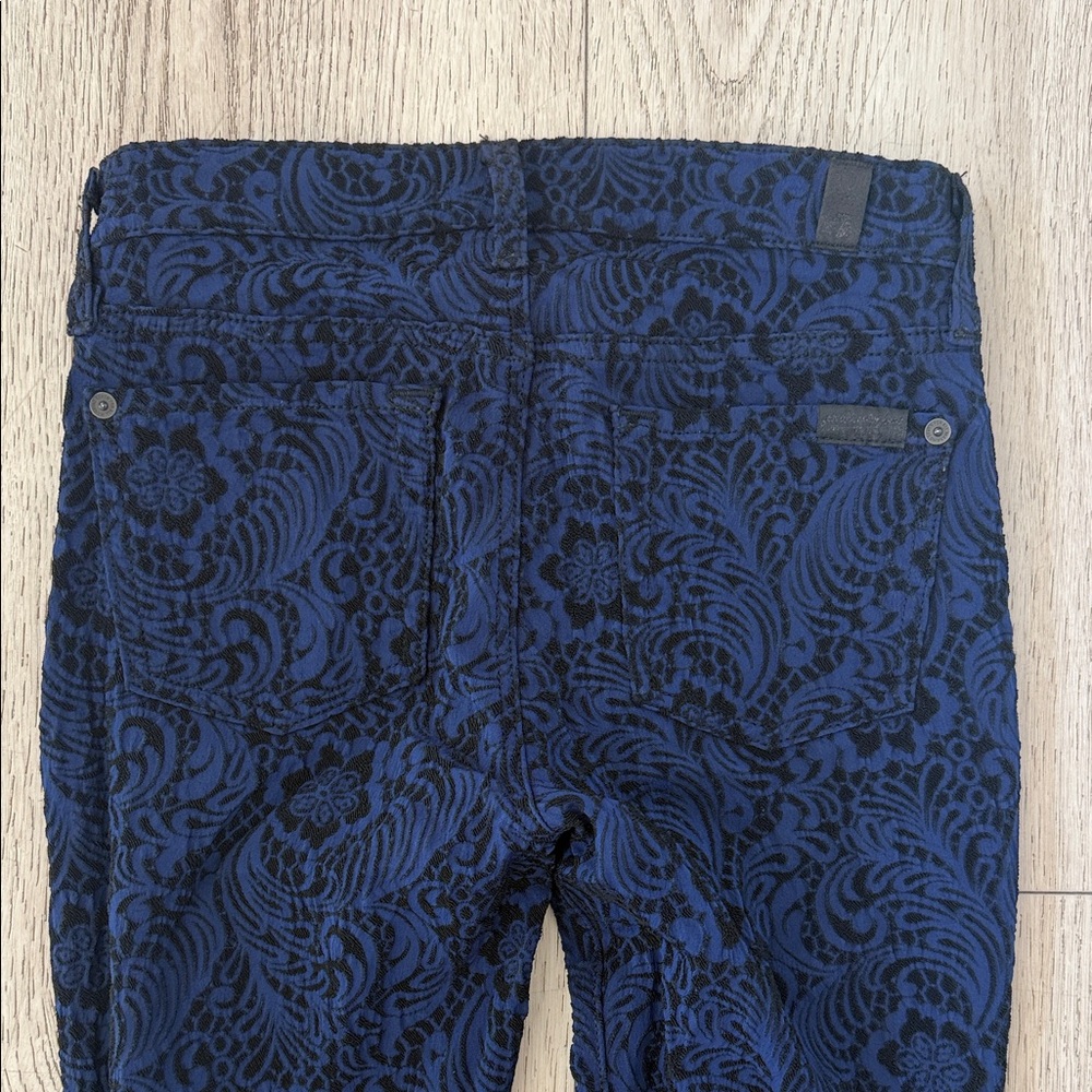Textured Navy Floral Jacquard Skinny Pants - Picture 4 of 5